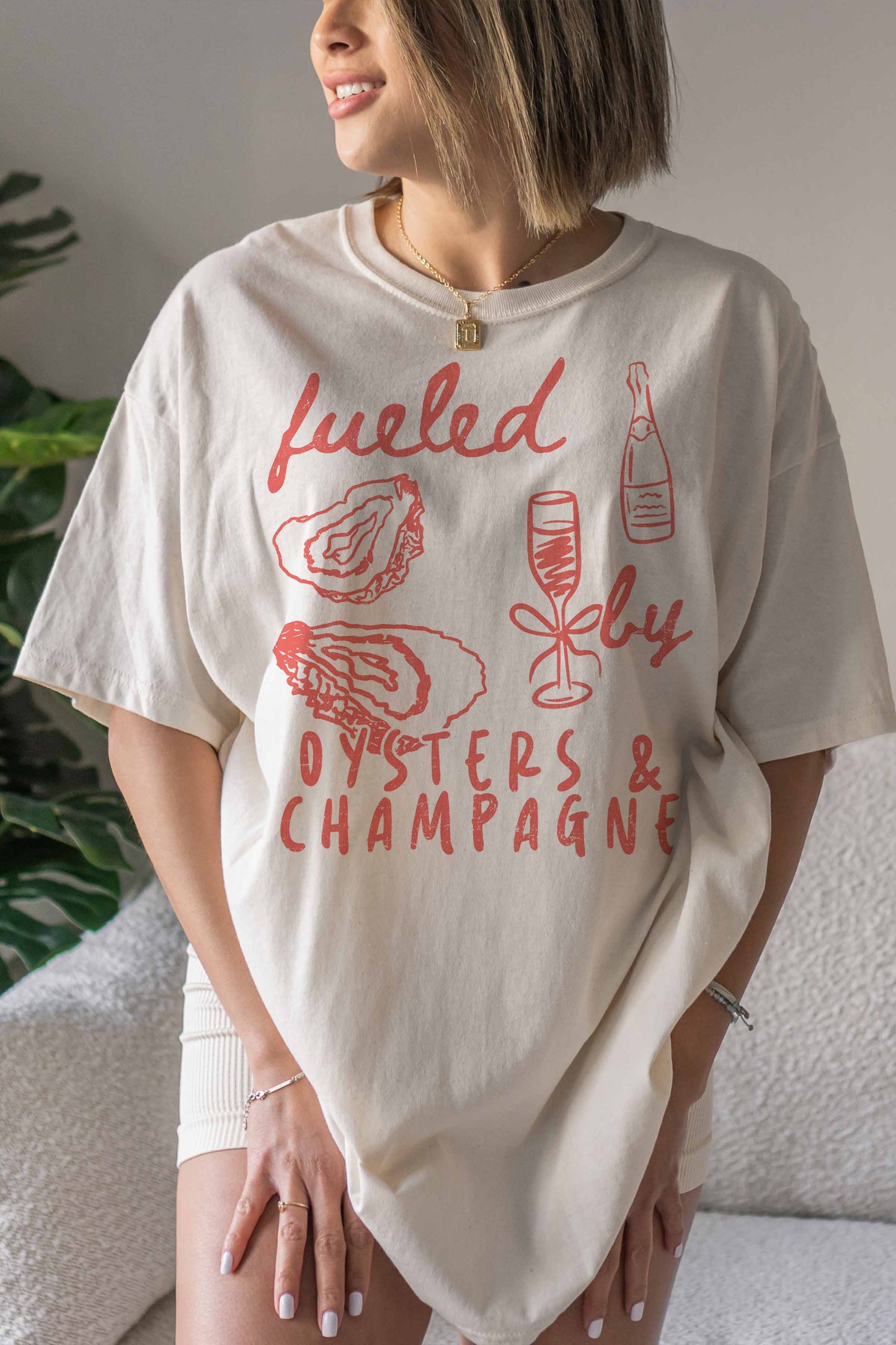 OYSTERS & CHAMPAGNE OVERSIZED TEE
